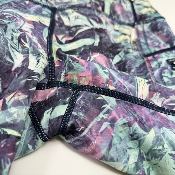 Lululemon Run: Top Speed Crop Iridescent Multi - Picture 9 of 12